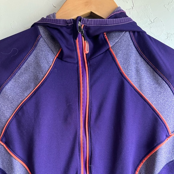 Mountain‎ Hardware Purple Hooded Form Fitting Jacket Women's Small - Picture 9 of 12